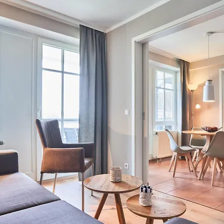 725, Seepark Апартаменты *